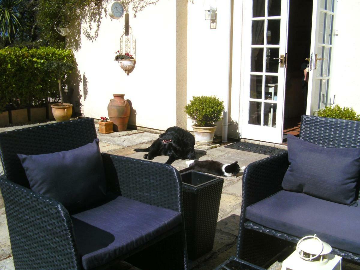 The Grove Bed & Breakfast