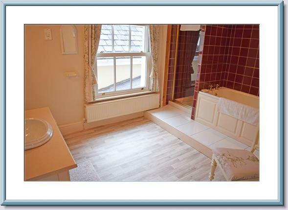 The Grove Bed & Breakfast